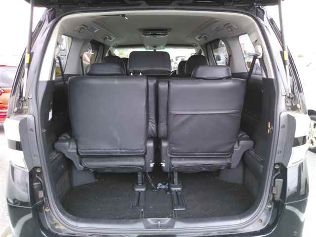 TOYOTA VELLFIRE 2013