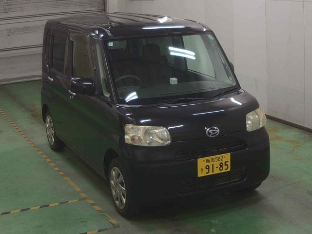 DAIHATSU TANTO 2013