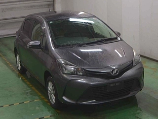 TOYOTA VITZ 2014
