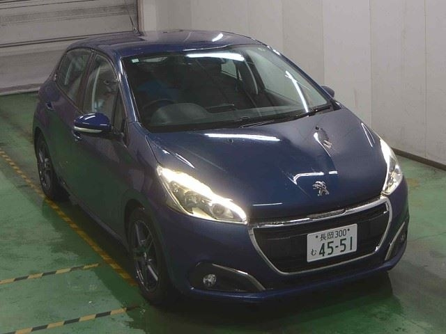 PEUGEOT 208 2016