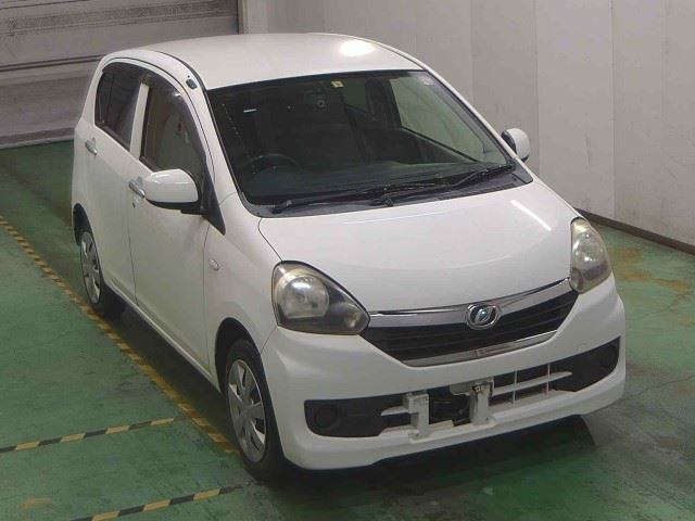 DAIHATSU MIRA E S 2014