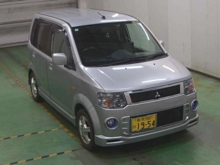 MITSUBISHI EK SPORTS 2011