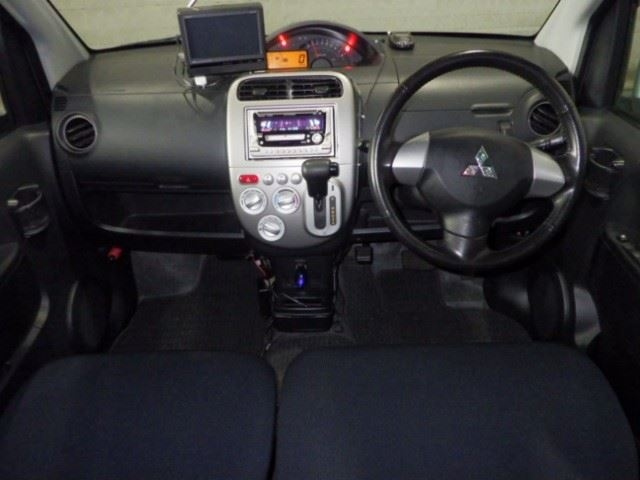 MITSUBISHI EK SPORTS 2011