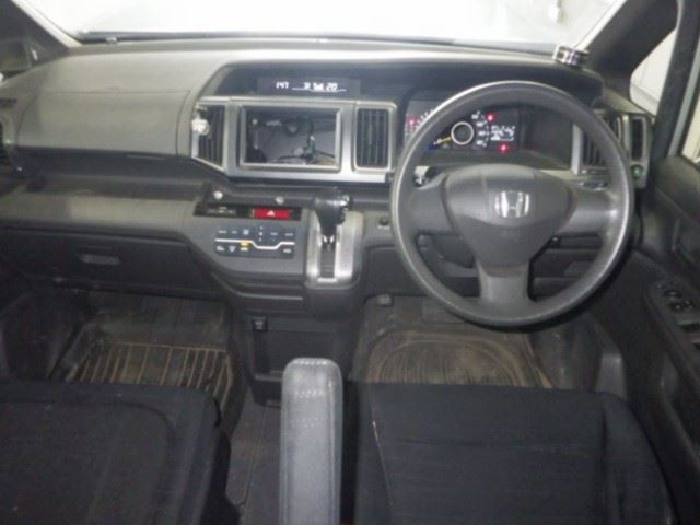 HONDA STEP WAGON 2010