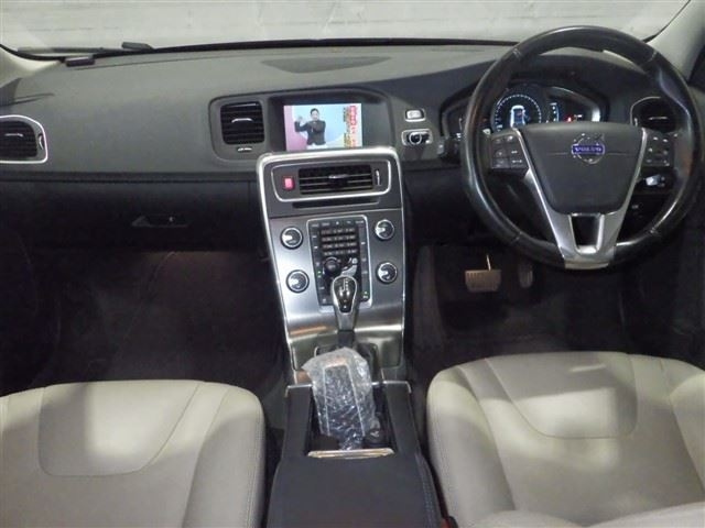 VOLVO V60 2014