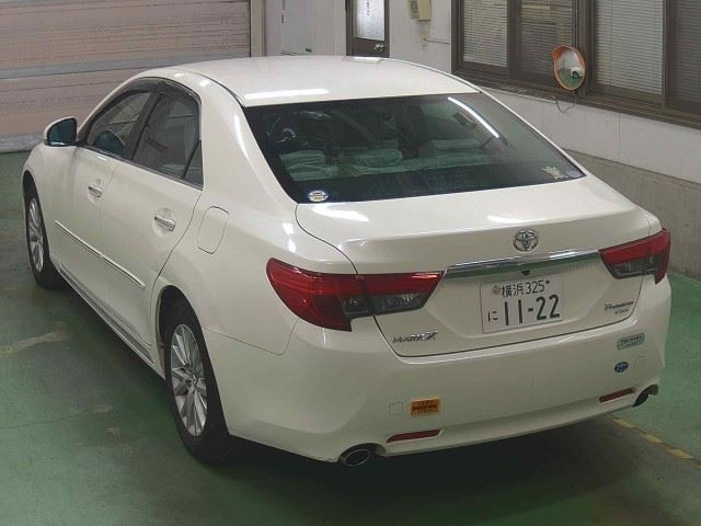 TOYOTA MARK X 2013