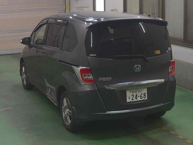 HONDA FREED 2015