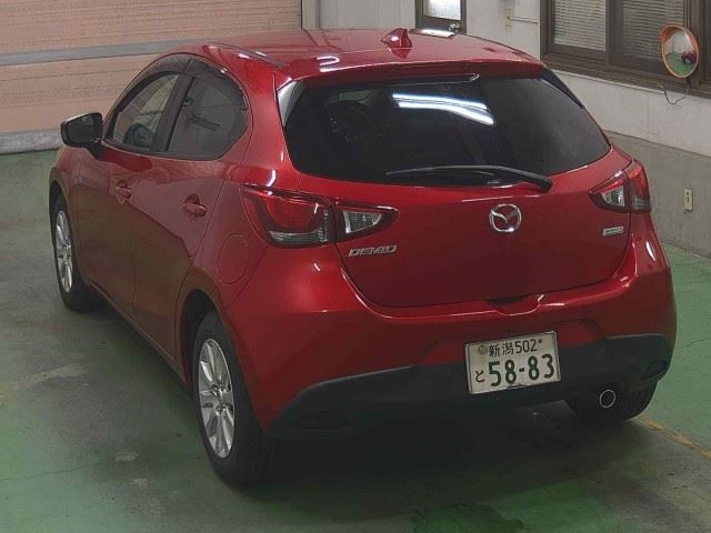 MAZDA DEMIO 2016