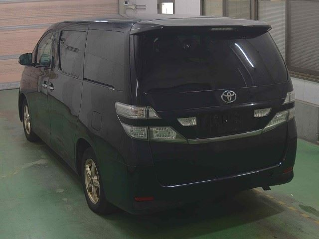 TOYOTA VELLFIRE 2009