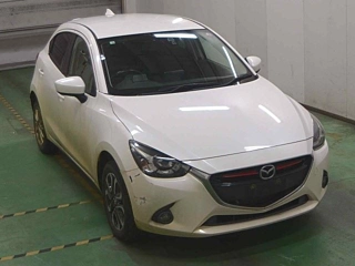 MAZDA DEMIO 2016