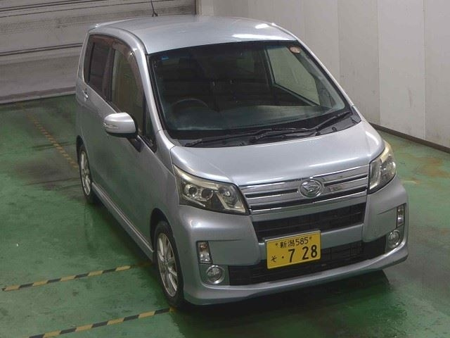 DAIHATSU MOVE 2013