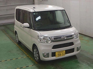 DAIHATSU TANTO 2015