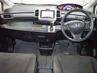HONDA FREED 2013
