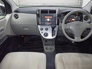DAIHATSU MIRA 2010