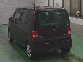 TOYOTA PIXIS SPACE 2013