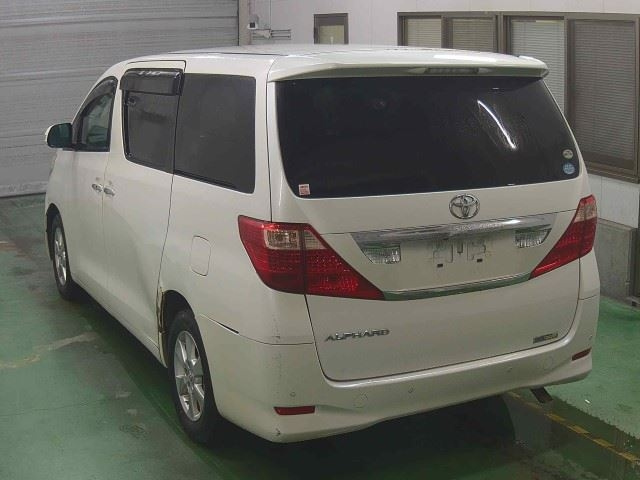 TOYOTA ALPHARD 2009