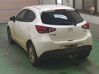 MAZDA DEMIO 2016