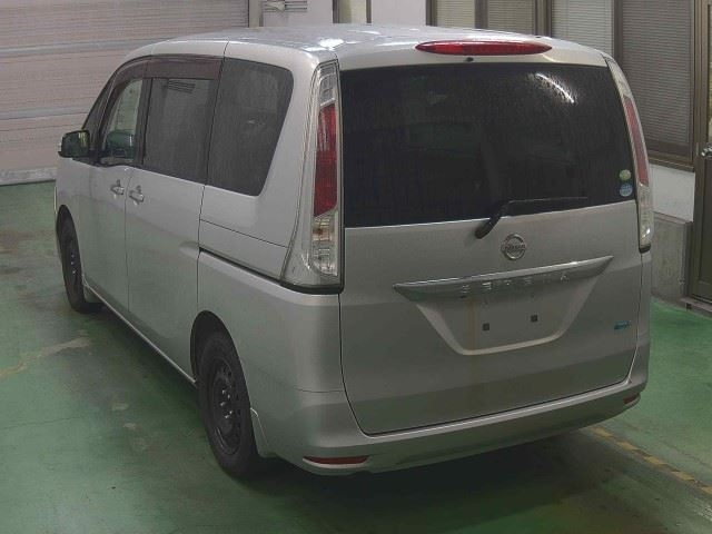 NISSAN SERENA 2011