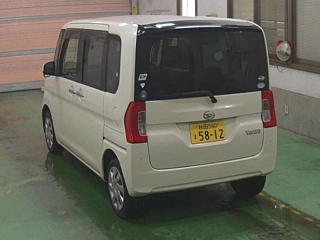 DAIHATSU TANTO 2015