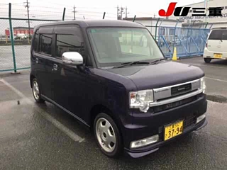 TOYOTA PIXIS SPACE 2015