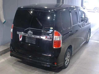 TOYOTA NOAH 2008