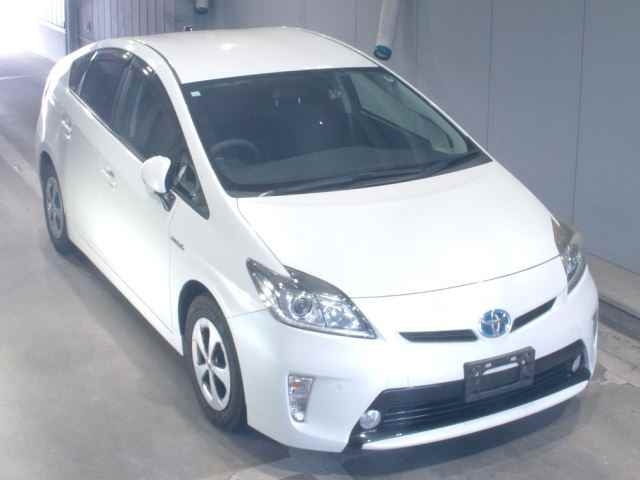 TOYOTA PRIUS 2014