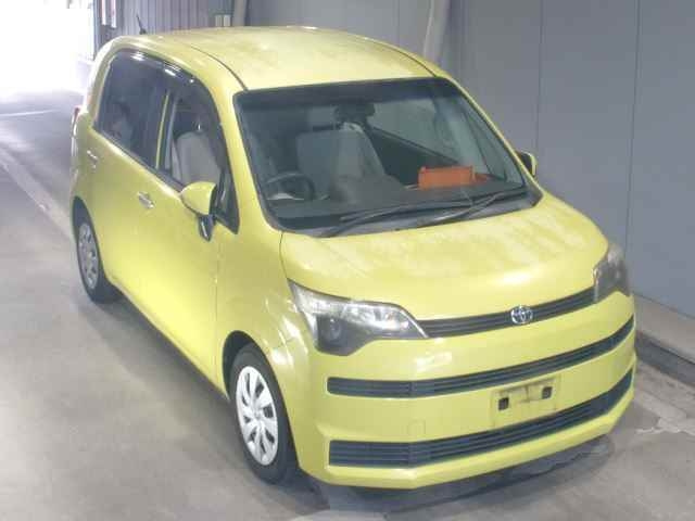 TOYOTA SPADE 2013