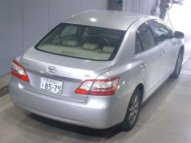 TOYOTA PREMIO 2012