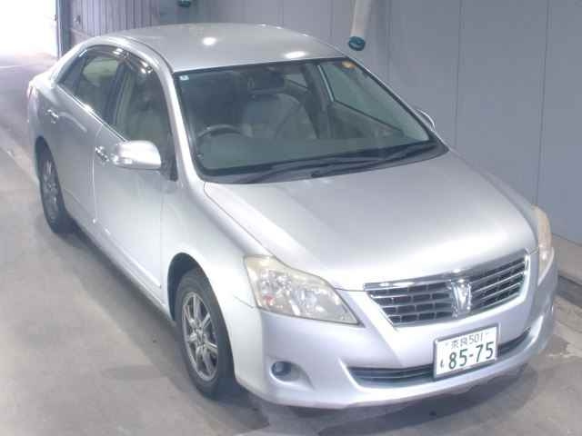 TOYOTA PREMIO 2012