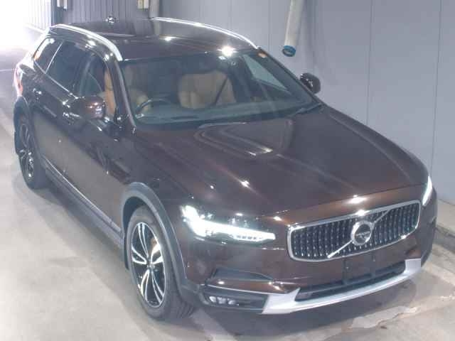 VOLVO V90 2019