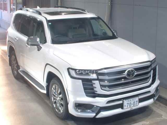 TOYOTA LAND CRUISER 2024