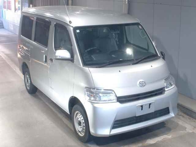 TOYOTA TOWN ACE VAN 2023