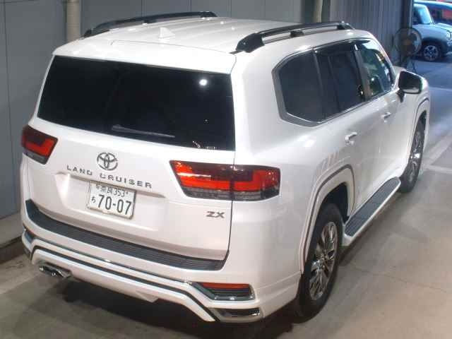 TOYOTA LAND CRUISER 2024