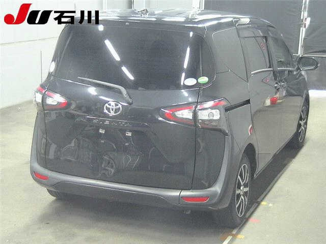 TOYOTA SIENTA 2016