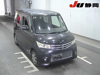 NISSAN ROOX 2010
