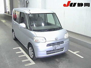 DAIHATSU TANTO 2011