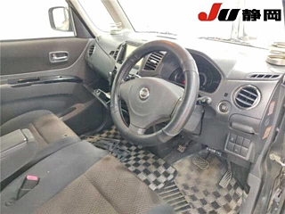 NISSAN ROOX 2010