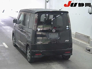 NISSAN ROOX 2010
