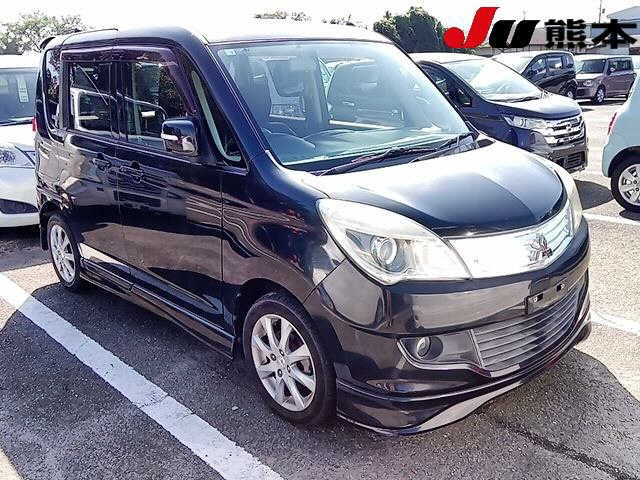 MITSUBISHI DELICA D2 2012