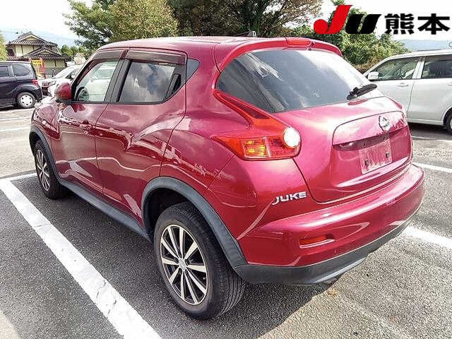NISSAN JUKE 2011