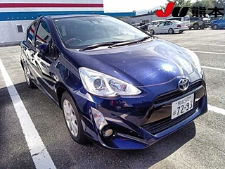 TOYOTA AQUA 2016
