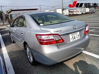 TOYOTA PREMIO 2012