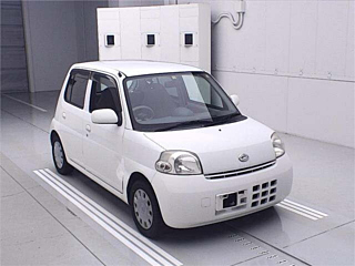 DAIHATSU ESSE 2010