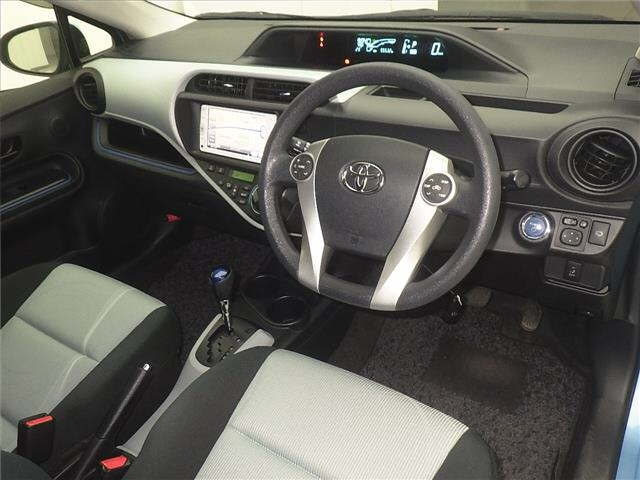 TOYOTA AQUA 2014