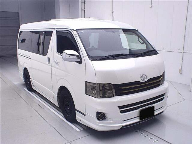 TOYOTA HIACE 2014