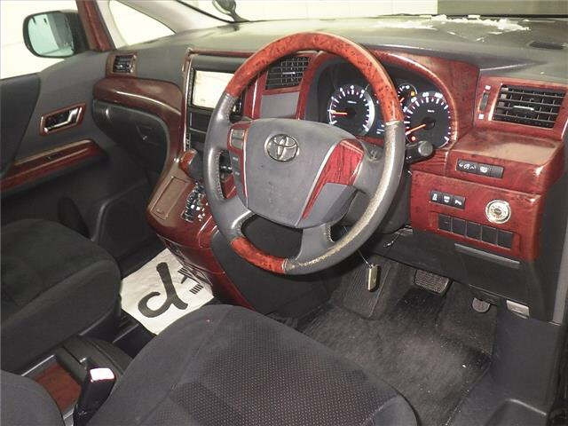 TOYOTA VELLFIRE 2009