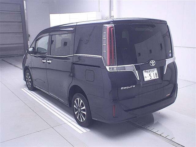 TOYOTA ESQUIRE 2017