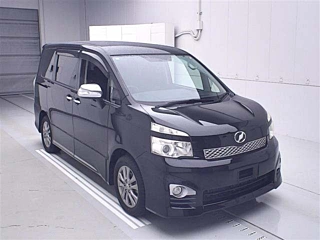 TOYOTA VOXY 2012