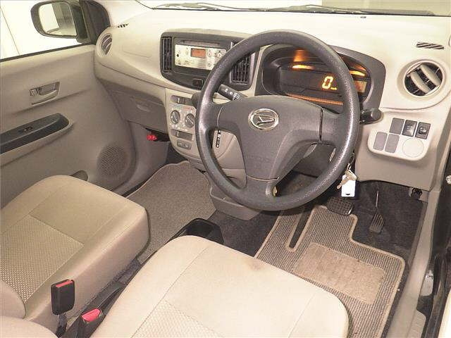 DAIHATSU MIRA E S 2013