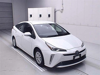 TOYOTA PRIUS 2021